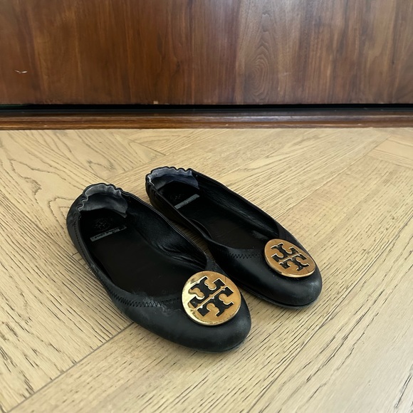 Black Tory Burch flats - Picture 3 of 3